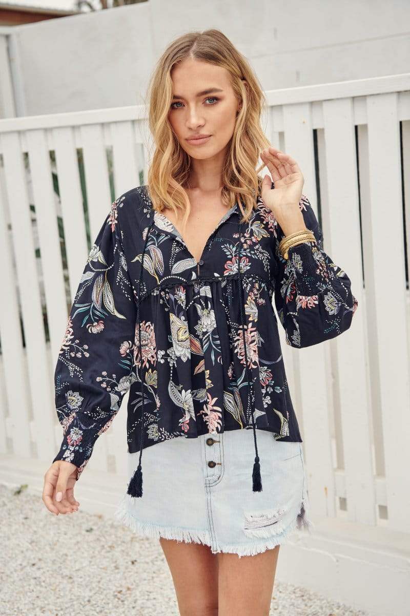 JAASE Under the Stars Blaues Top für sonnige Tage und Trendsetter -  L, Ärmel, Strandmode, Bluse, Person, Rock, Ärmel, Strandmode, Bluse, Person, Rock, Ärmel, Strandmode, Bluse, Person, Rock, Ärmel, Strandmode, Bluse, Person, Rock, Ärmel, Strandmode, Blus